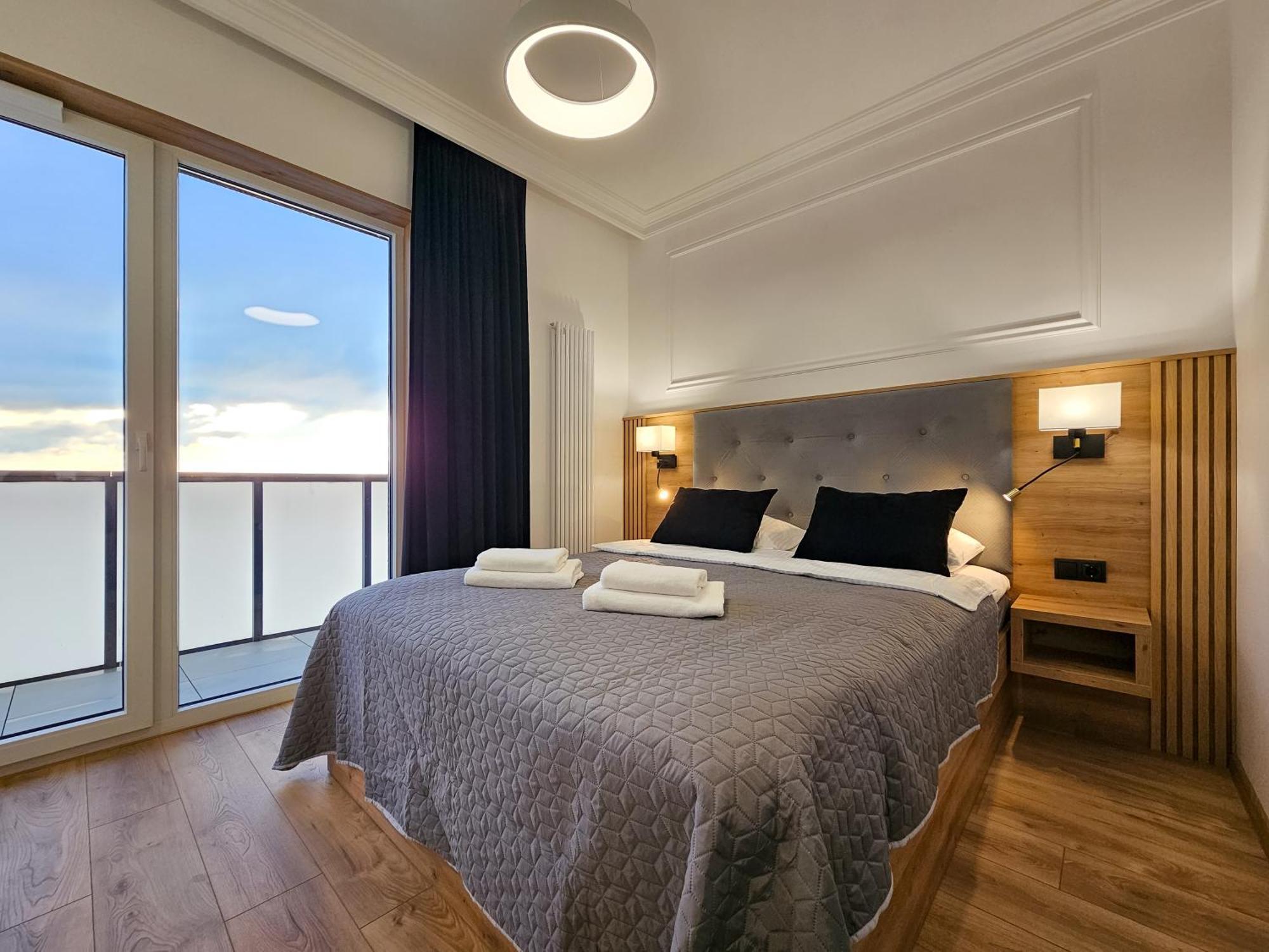 Apartmán Urban Global Skyline, 15th Floor No 23, Free Garage, Self Check-in *