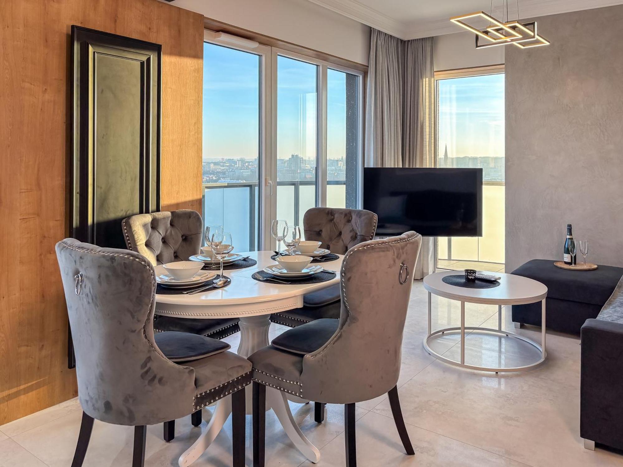 Urban Global Skyline, 15th Floor No 23, Free Garage, Self Check-in Katovice