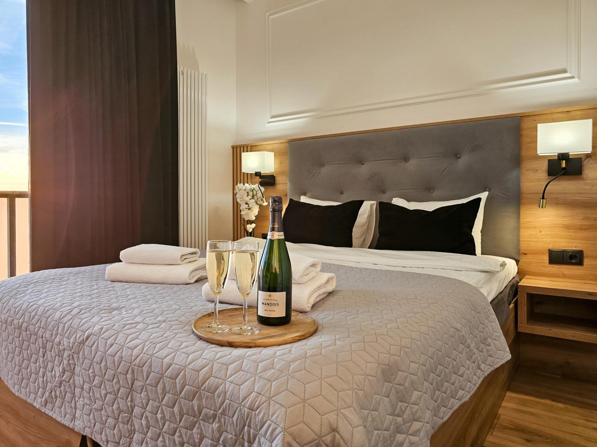 Apartmán Urban Global Skyline, 15th Floor No 23, Free Garage, Self Check-in Katovice