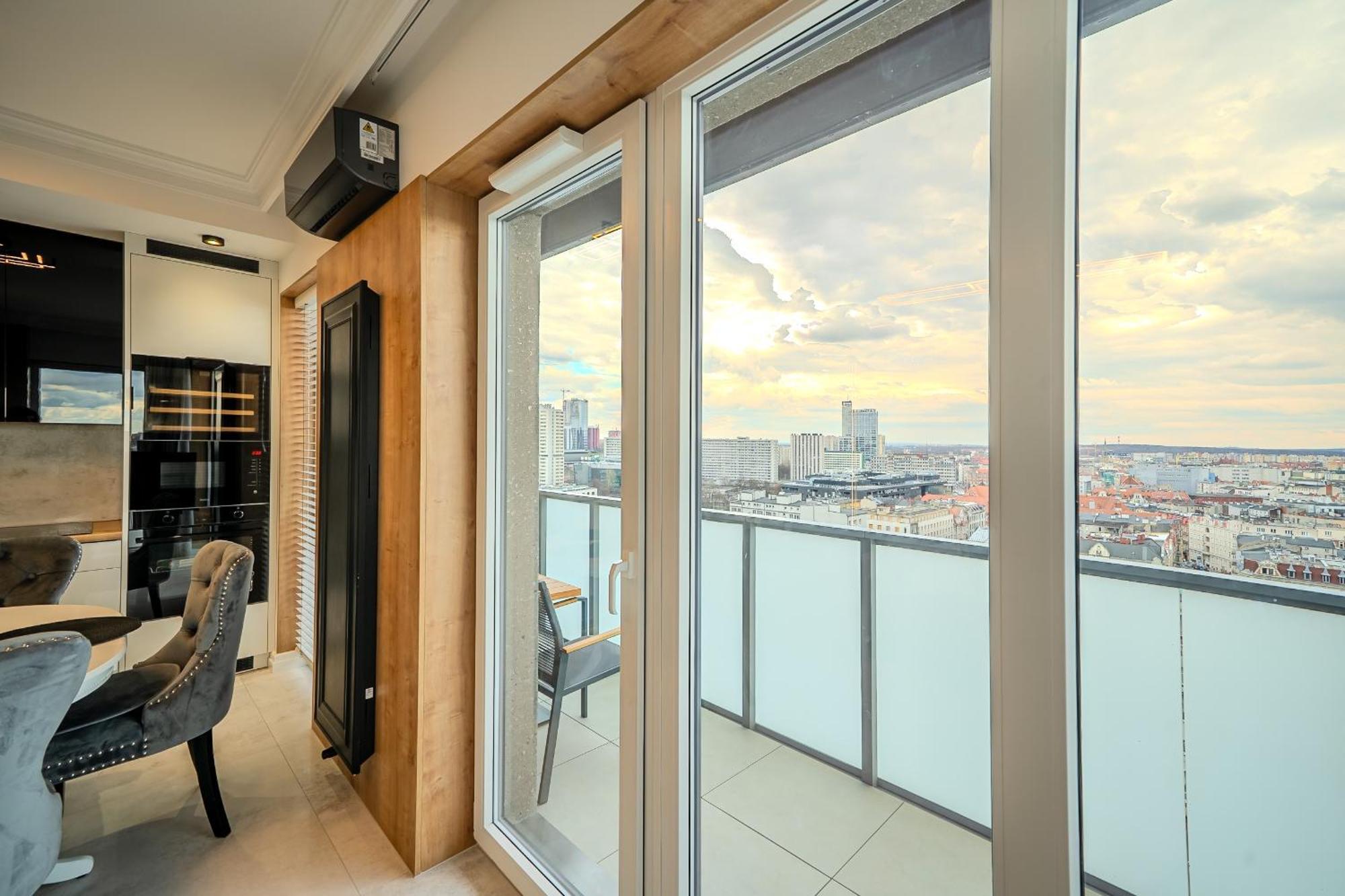 Apartament Urban Global Skyline, 15th Floor No 23, Free Garage, Self Check-in