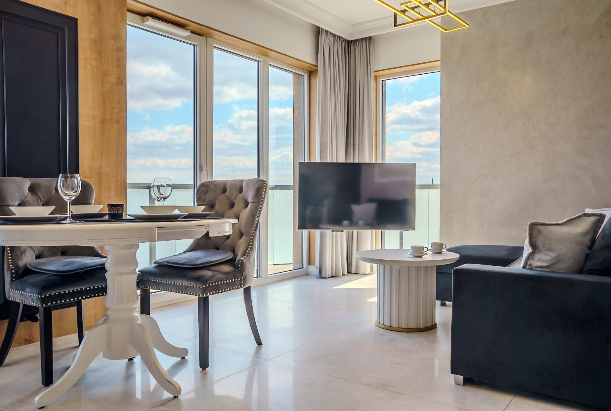 Apartmán Urban Global Skyline, 15th Floor No 23, Free Garage, Self Check-in